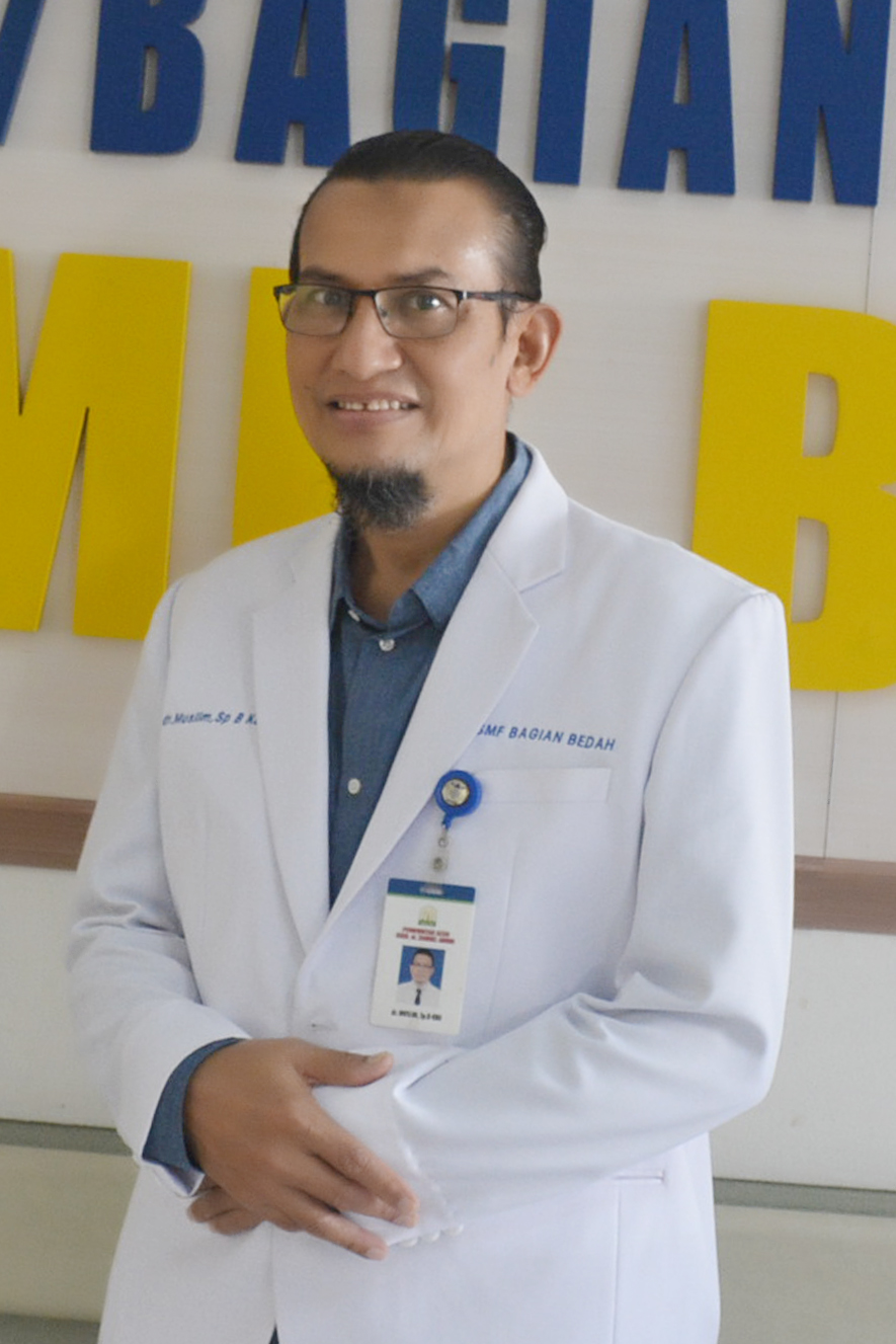 dr. Muslim,  SpB.,KBD